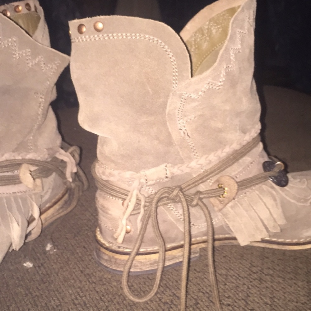 Designer boots - Picture 2 of 5